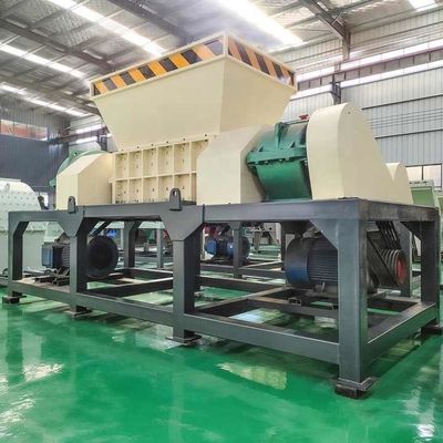 Δίδυμο άξονα βαρύ φορτίο ξυλοκόπτης 7.5kW για ρίζες δέντρων / φύλλα δέντρων